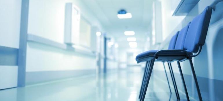 Szpitale znowu realizują planowe zabiegi. Wielu pacjentów boi się na nie zgłaszać