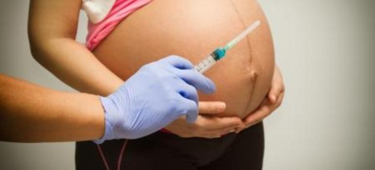 Szczepionka przeciw tężcowi jest bezpieczna dla kobiet w ciąży 
