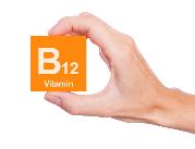 Niedobór witaminy B12 podczas ciąży może powodować...